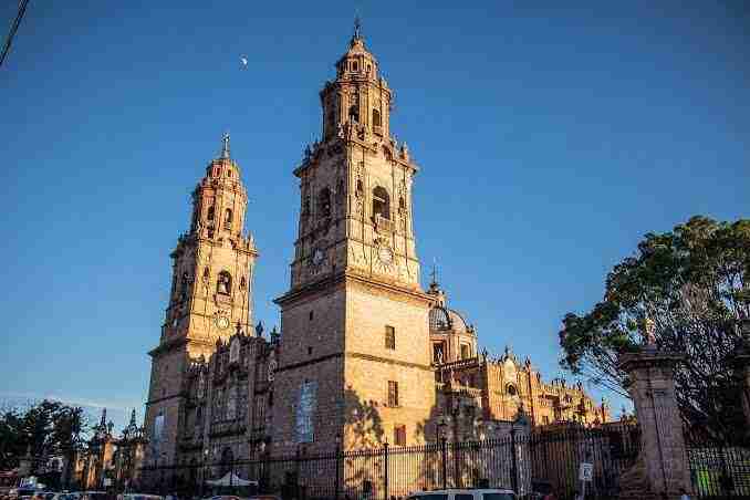 Morelia amanece con mínima de 8° y tendrá una máxima de 26° por la tarde Morelia amanece con mínima de 8° y tendrá una máxima de 26° por la tarde