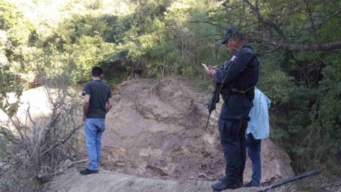 Mineros quedan atrapados en derrumbe en mina de Badiraguato