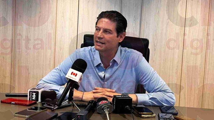 Alfonso Martínez invita al Estado a trabajar juntos en beneficio de las tenencias de Morelia