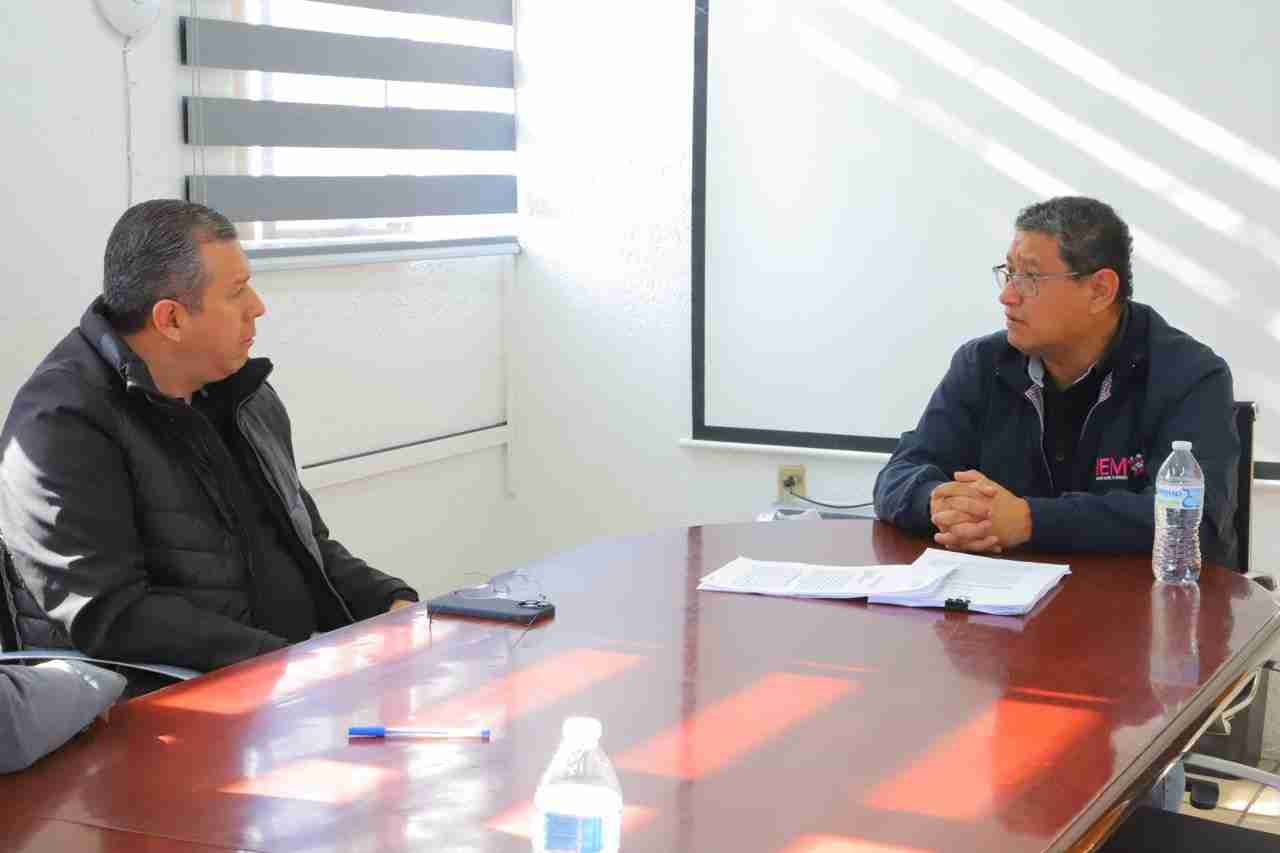 Barragán presenta denuncia contra el IEM por irregularidades en las consultas de autogobierno en Morelia Barragán presenta denuncia contra el IEM por irregularidades en las consultas de autogobierno en Morelia