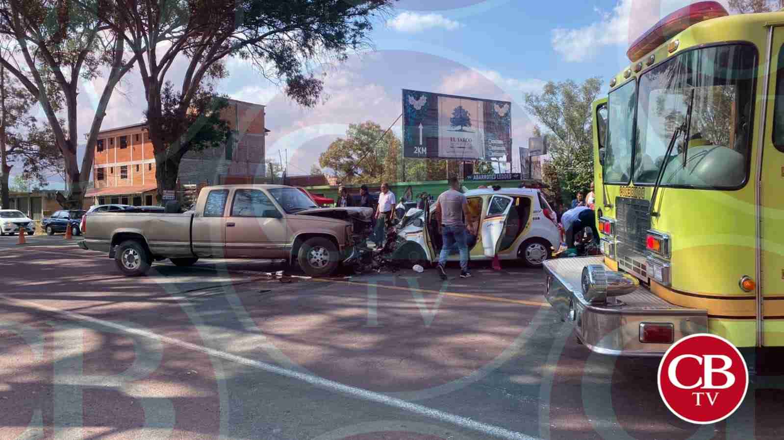 Una femina fallecida deja brutal choque en la entrada a Capula Una femina fallecida deja brutal choque en la entrada a Capula
