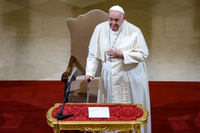 El papa Francisco a pedido que la educación no sea un privilegio