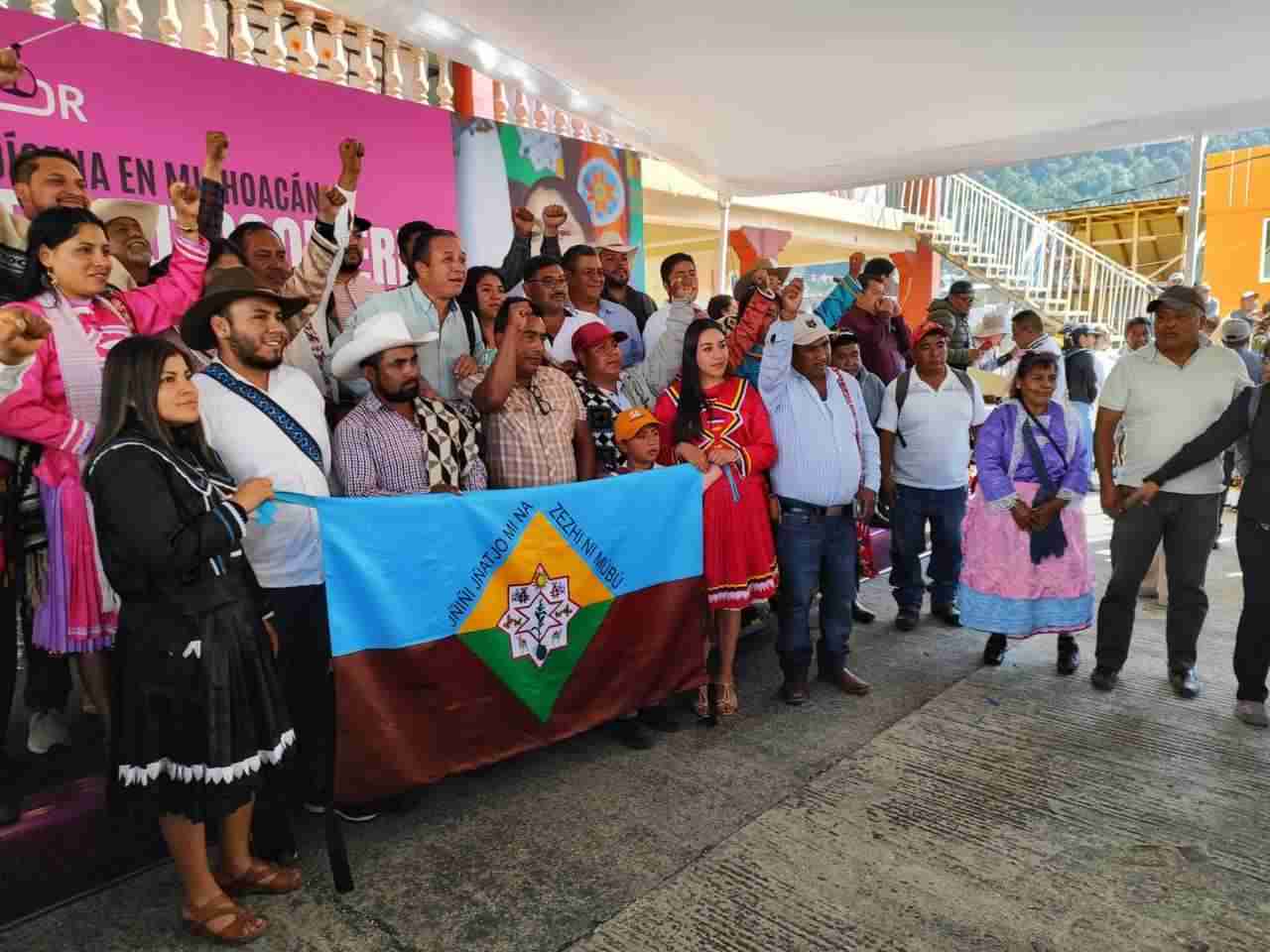 Reforma indígena prohíbe a partidos políticos y municipios actos contra autogobiernos Reforma indígena prohíbe a partidos políticos y municipios actos contra autogobiernos