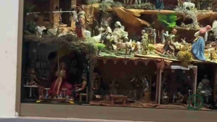Tienda representa el infierno con un 