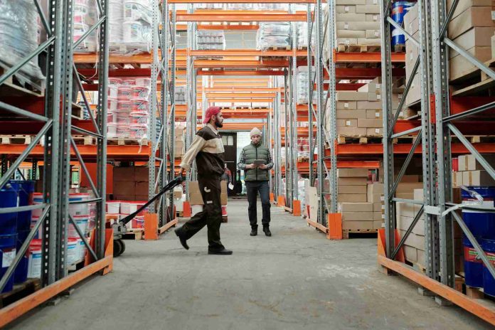 ¿Por qué se dice que la experiencia del cliente empieza en el almacén?