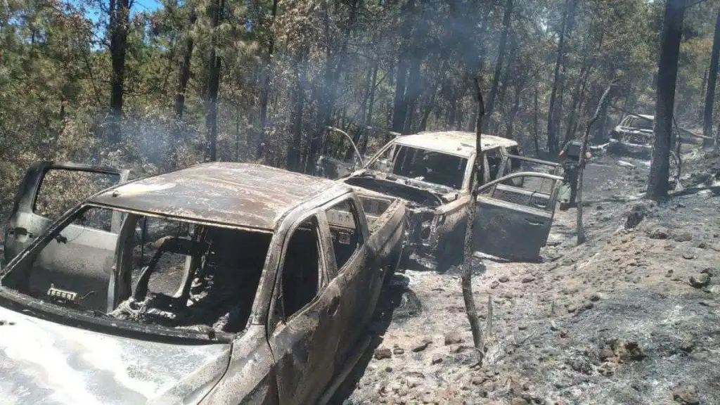 En Chihuahua queman 13 casas y vehículos En Chihuahua queman 13 casas y vehículos