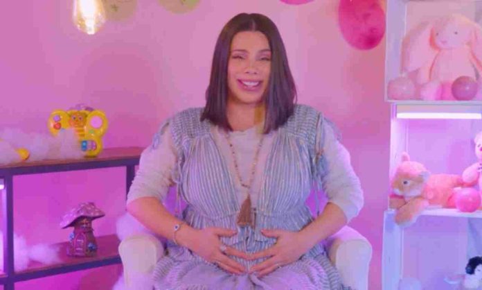 Lizbeth Rodríguez rompe en llanto al revelar que será madre por segunda vez