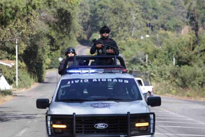 Destaca Gobierno de México aseguramiento de 44 kg de metanfetamina y 60 artefactos explosivos en Michoacán