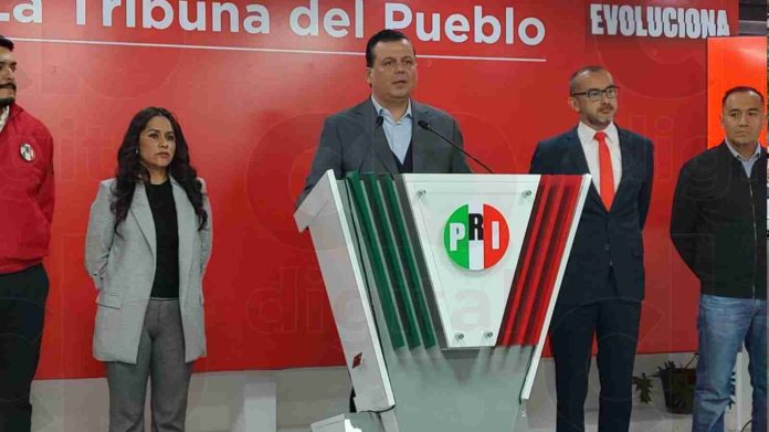 Memo Valencia brinda respaldo a Síndica de Indaparapeo, ante violencia política en razón de género