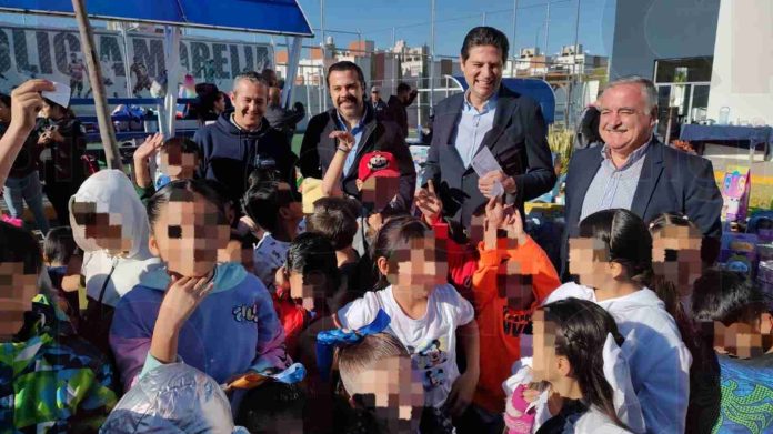 Con entrega de juguetes , celebran aniversario de la Casa del Policía de Morelia