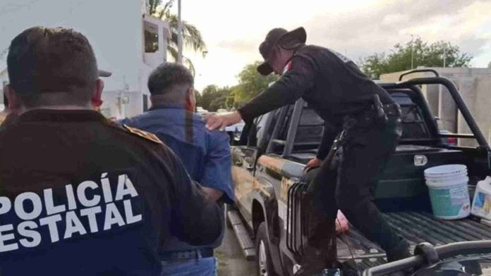 Taxista es arrestado por abusar de menor en su auto en Yucatán