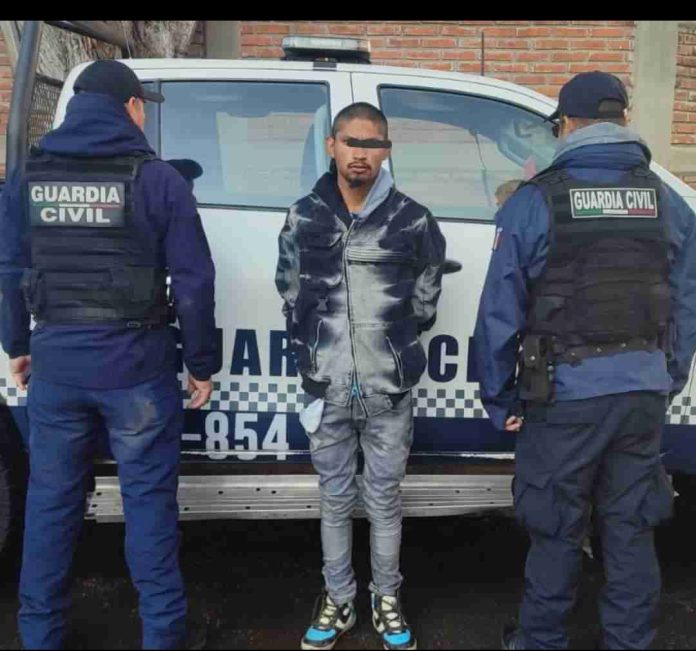 Detienen a conductor con droga sintética en Salvador Escalante