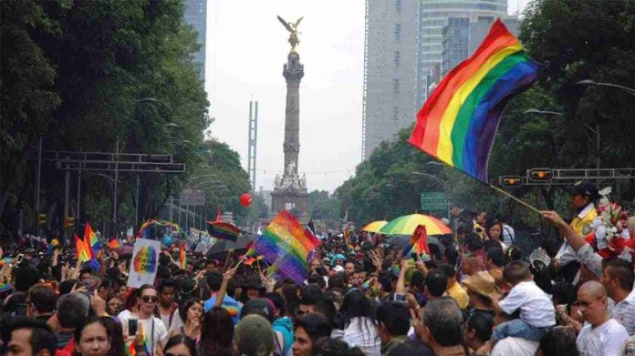 Google elimina mes del orgullo LGBT+ y el de la Historia Negra de calendario
