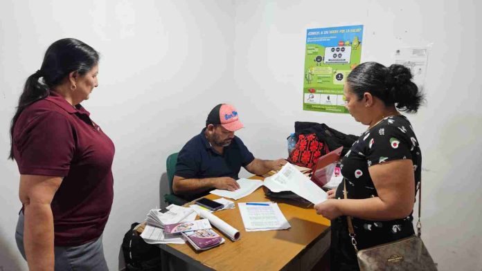 Entregan Apoyos a Mujeres con Cáncer y Familias Cuidadoras en Lázaro Cárdenas