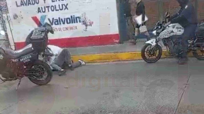 Choferes de transporte público protagonizan pelea en Morelia; Guardia Civil interviene