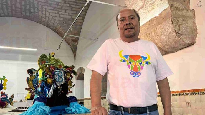 Exposición de toritos de petate en miniatura abierta al público