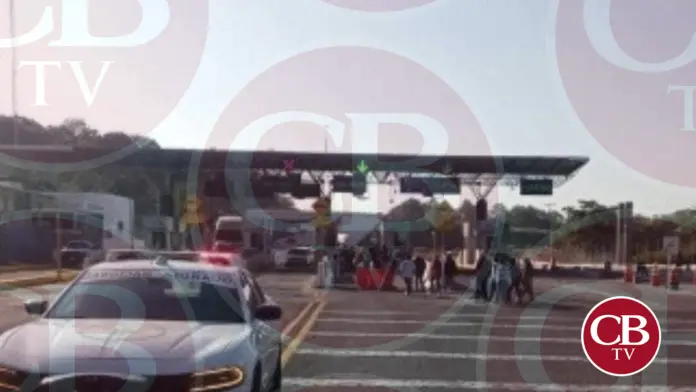 Bloquean caseta de Taretan en la Siglo XXI