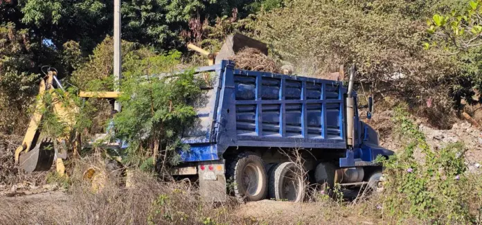 Gobierno Municipal Limpia Basurero Clandestino