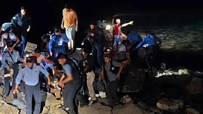 Avión de pasajeros cae al mar en Honduras