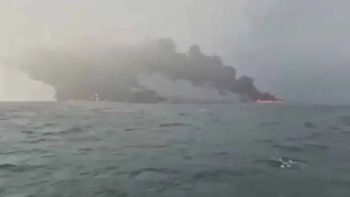 Barco petrolero choca contra buque de carga en el mar del Norte