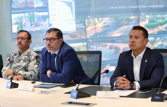La no vinculación a proceso de “El Chuy”, presunto líder de plaza de Zacapu, por parte de un juez federal, constituye un acto desmedido de irresponsabilidad por parte del Poder Judicial, afirmó el secretario de Seguridad Pública de Michoacán, Juan Carlos Oseguera Cortés.