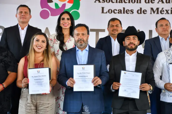 Julio Arreola toma protesta como coordinador estatal de la AALMAC en Michoacán