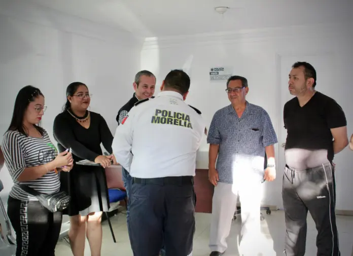 Policía Morelia fortalece lazos con vecinos de Villas del Pedregal y recibe reconocimientos por labores humanitarias