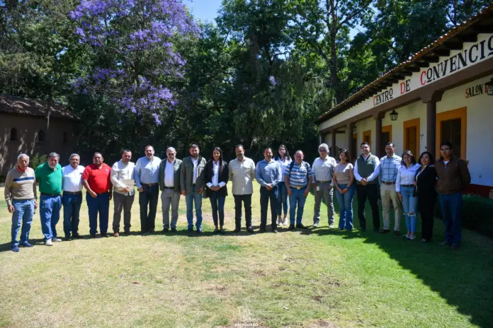 Julio Arreola impulsa la educación ambiental en Pátzcuaro