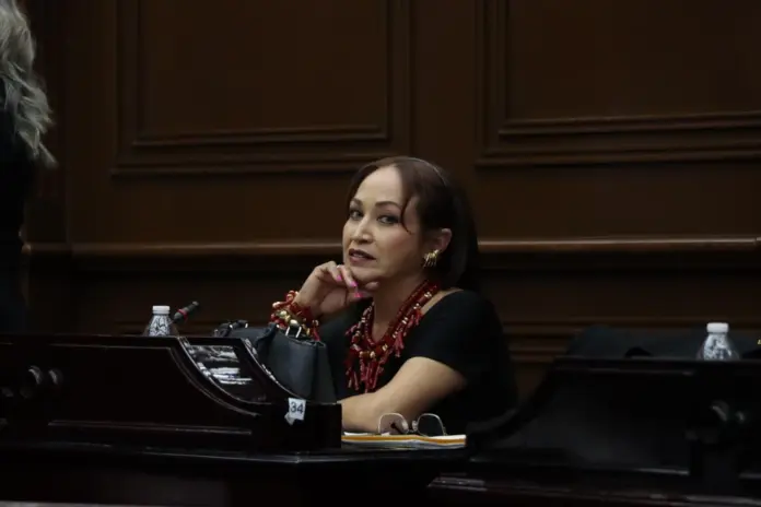 Itzé Camacho Va Contra el Nepotismo Electoral y la Reelección Inmediata en Michoacán