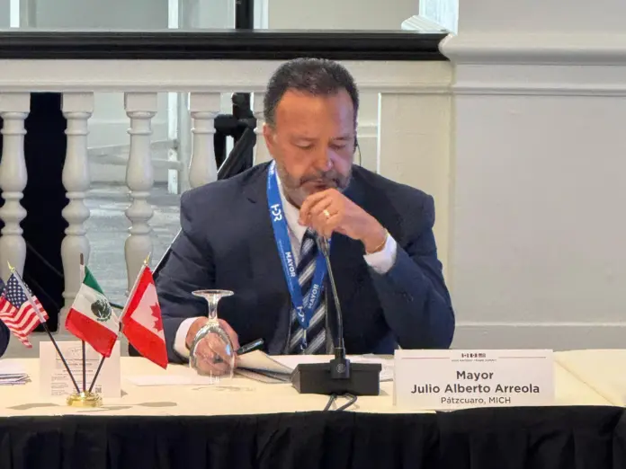 Julio Arreola representa a Pátzcuaro y Michoacán en la Cumbre de Alcaldes de México, Estados Unidos y Canadá 2025