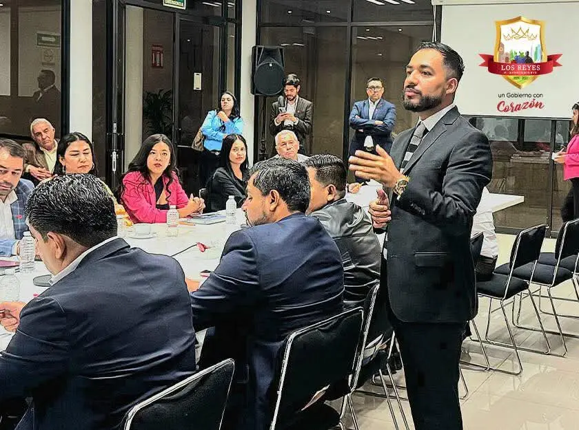 Humberto Jiménez gestiona recursos para obras y acciones que generen desarrollo en Los Reyes y municipios perredistas Humberto Jiménez gestiona recursos para obras y acciones que generen desarrollo en Los Reyes y municipios perredistas