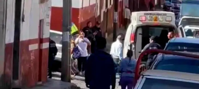 En pleno centro de Pátzcuaro balean a un hombre