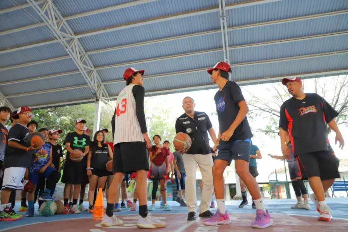 Barragán rescata canchitas deportivas en colonias y unidades habitacionales de Morelia para prevenir adicciones y violencia