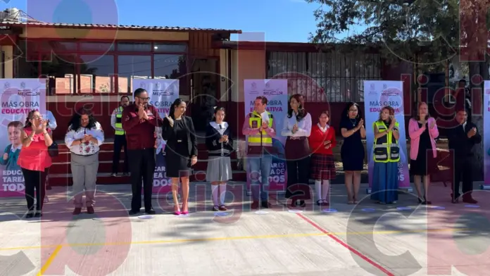 Con aulas nuevas, plaza cívica, luminarias, mejoran Primaria en la Ricardo Flores Magón