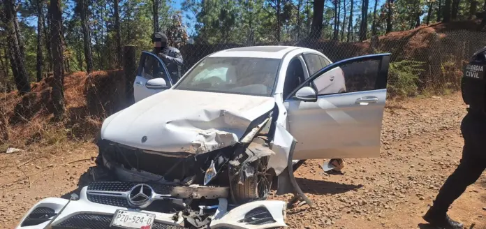 Tras persecución, SSP asegura a persona con camioneta robada en Uruapan