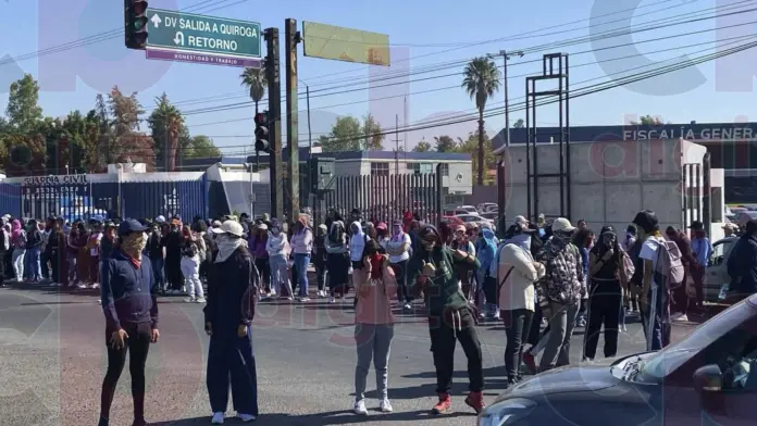 Morelianos frustrados por bloqueos de Estudiantes Normalistas