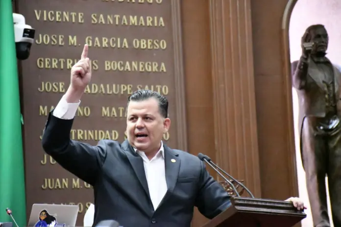 Propone Memo Valencia crear santuarios de protección de animales víctimas de la violencia en Michoacán