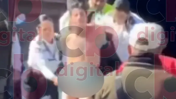 #Video: Hombre desnudo se mete a la Catedral de Morelia