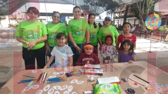 Niñas y niños de Capula, disfrutan de la Feria de la Niñez 