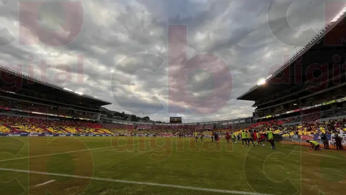 Ooapas construirá planta tratadora de agua en Estadio Morelos para riego de cancha