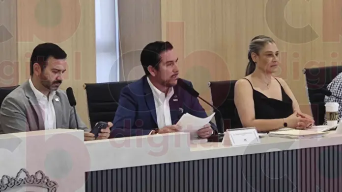 Regidor Hugo Servín propone prohibir música violenta en espacios públicos de Morelia