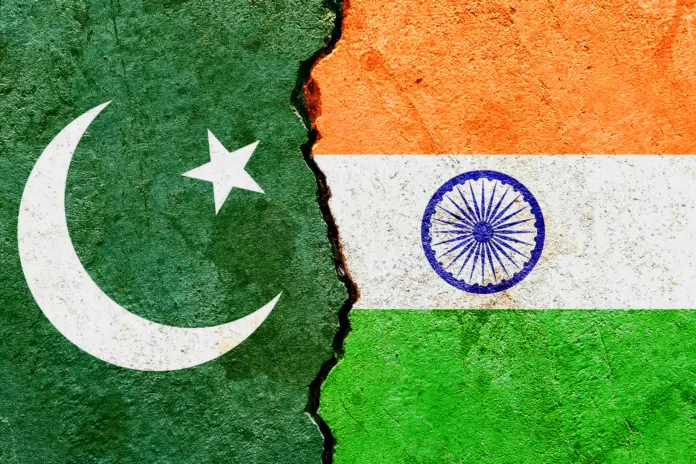 Tensión entre India y Pakistán: Cierran fronteras y cancelan visas