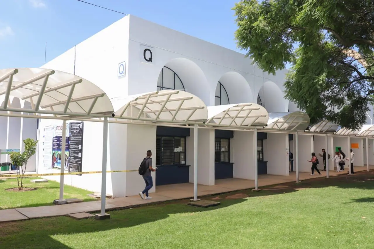 Si eres estudiante de la UMSNH obtén tu seguro facultativo y recibe diversos beneficios Si eres estudiante de la UMSNH obtén tu seguro facultativo y recibe diversos beneficios