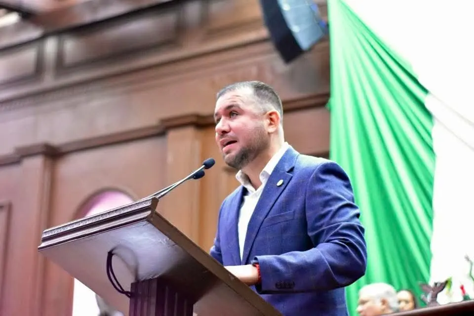 Propone Reyes Galindo el nombre de “Porfirio Muñoz Ledo” al área de estudios legislativos del Congreso de Michoacán Propone Reyes Galindo el nombre de “Porfirio Muñoz Ledo” al área de estudios legislativos del Congreso de Michoacán