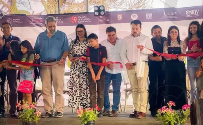 Salvador Bastida García asistió a la 9ª edición de la Feria de la Lectura y la Cultura