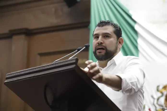 Presenta Octavio Ocampo iniciativa para reformar el Código Penal