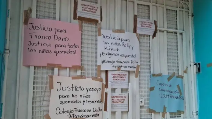 Padres denuncian negligencia en incendio escolar; exigen justicia y apoyo médico para menores quemados