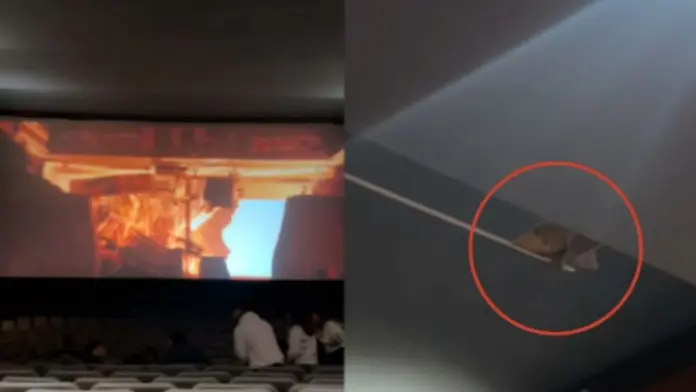 #Video: Se cae techo de cine durante función de 