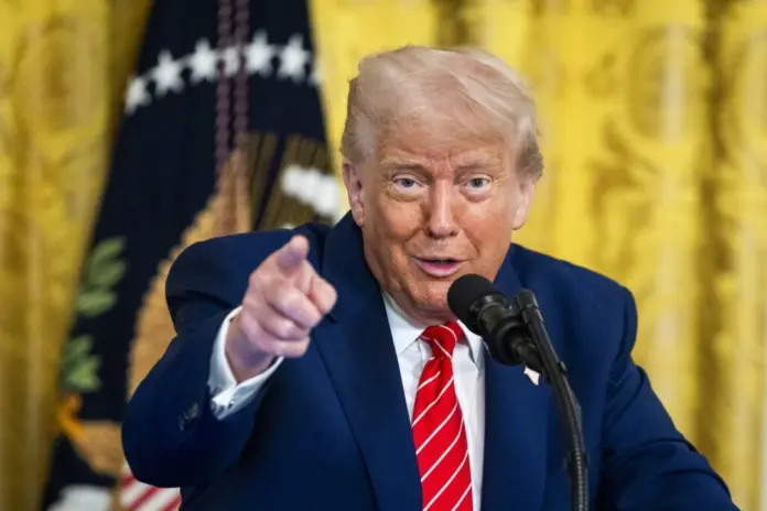 Trump señala que China violó el tratado comercial sobre aranceles