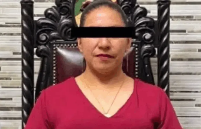 Detienen a alcaldesa de Capulhuac tras denuncia por agresión a psicóloga del DIF